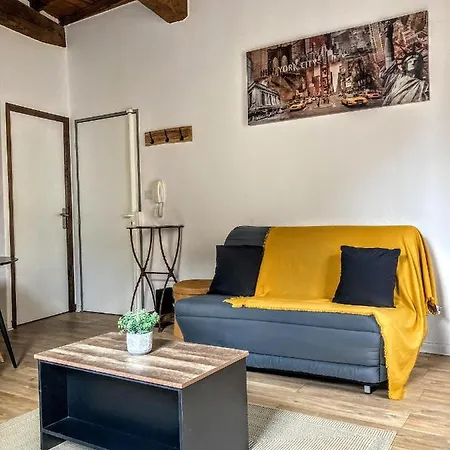Immeuble 3 Centre Historique St Gilles Maisoncarreeconciergerie Apartment *