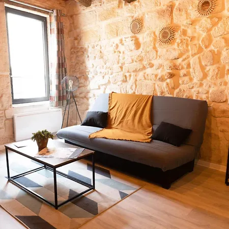 Immeuble 3 Centre Historique St Gilles Maisoncarreeconciergerie