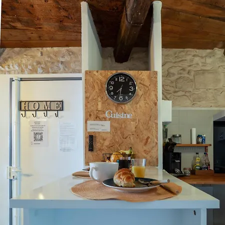 Apartmán Immeuble 3 Centre Historique St Gilles Maisoncarreeconciergerie *