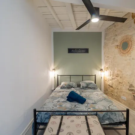 Immeuble 3 Centre Historique St Gilles Maisoncarreeconciergerie Saint-Gilles (Gard)