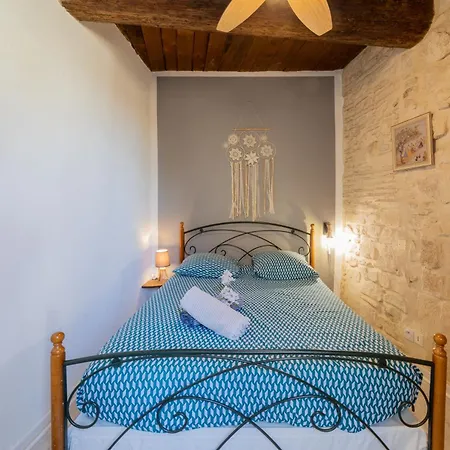 Immeuble 3 Centre Historique St Gilles Maisoncarreeconciergerie Apartmán Saint-Gilles (Gard)