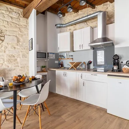 Immeuble 3 Centre Historique St Gilles Maisoncarreeconciergerie * Saint-Gilles (Gard)