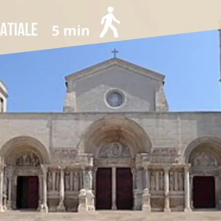 Immeuble 3 Centre Historique St Gilles Maisoncarreeconciergerie Saint-Gilles (Gard)