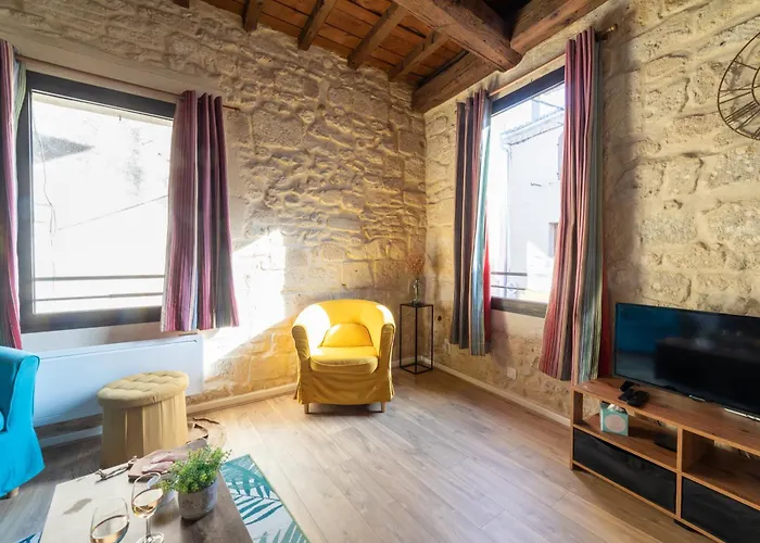Immeuble 3 Centre Historique St Gilles Maisoncarreeconciergerie