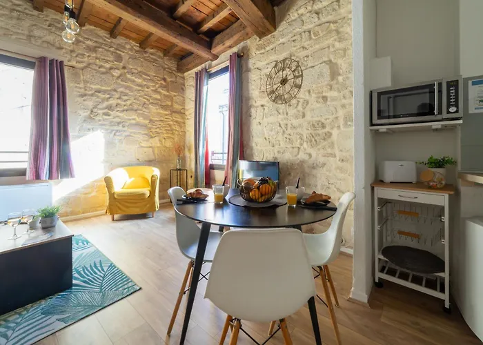 Immeuble 3 Centre Historique St Gilles Maisoncarreeconciergerie Saint-Gilles (Gard)