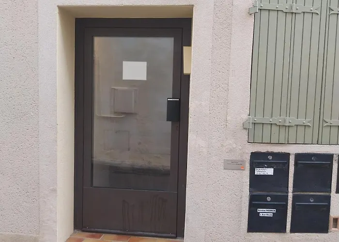 Immeuble 3 Centre Historique St Gilles Maisoncarreeconciergerie Lägenhet *